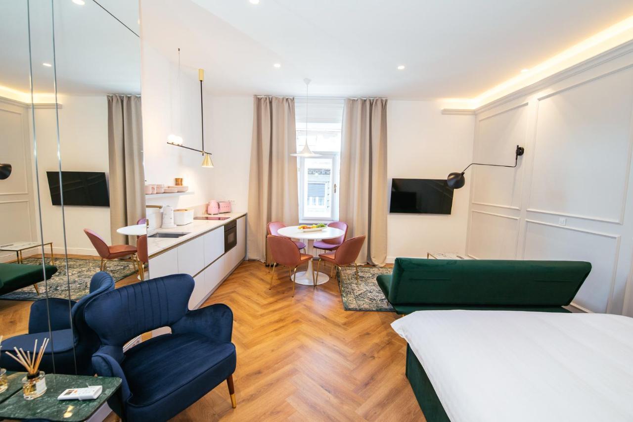 Grand Apartments ซาเกร็บ ภายนอก รูปภาพ