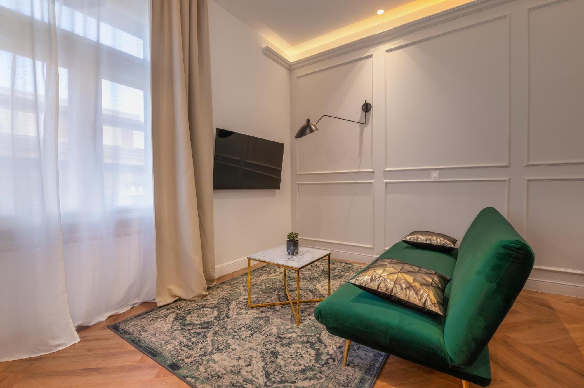 Grand Apartments ซาเกร็บ ภายนอก รูปภาพ